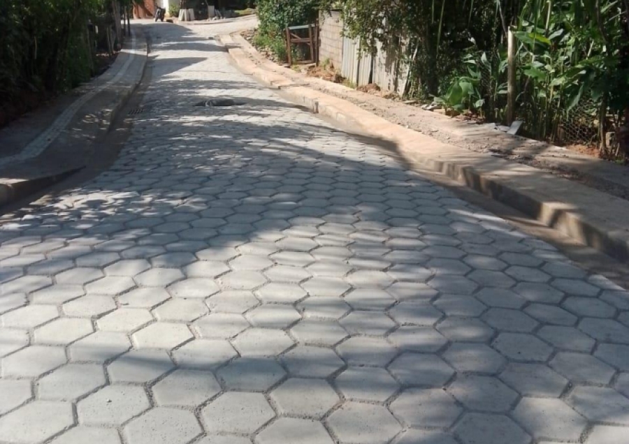 034 - Execução de obras de pavimentação e drenagem de ruas, Rua 1, Rua 2 e Rua Pereira de Carvalho de Porto Velho do Cunha, e, Rua Professora Leda Ribeiro, bairro Centro